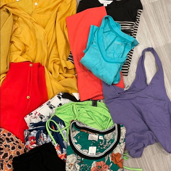 Bundle - Picture 2 of 4